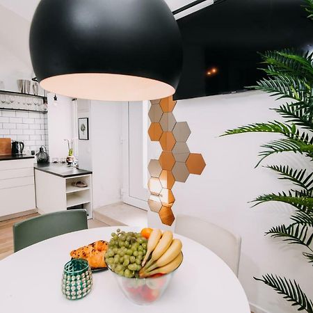 Hanna'S Suite With Free Parking Любляна Екстериор снимка