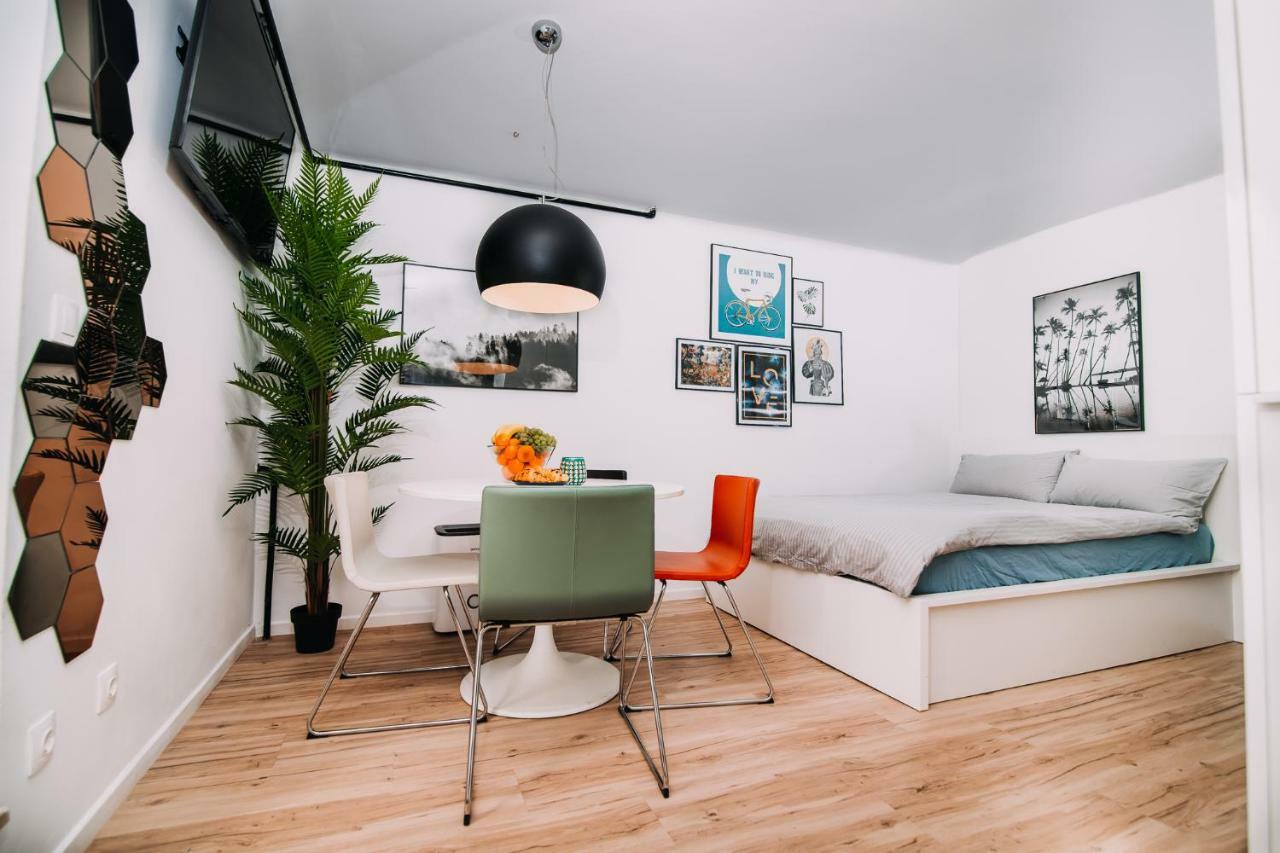 Hanna'S Suite With Free Parking Любляна Екстериор снимка